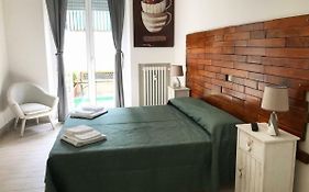 B&B Dea Flora Roma